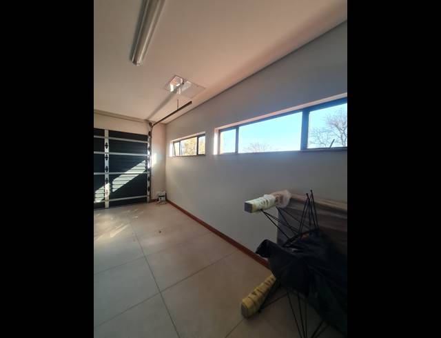 4 BEDROOM HOUSE FOR SALE IN HERON BANKS GOLF ESTATE